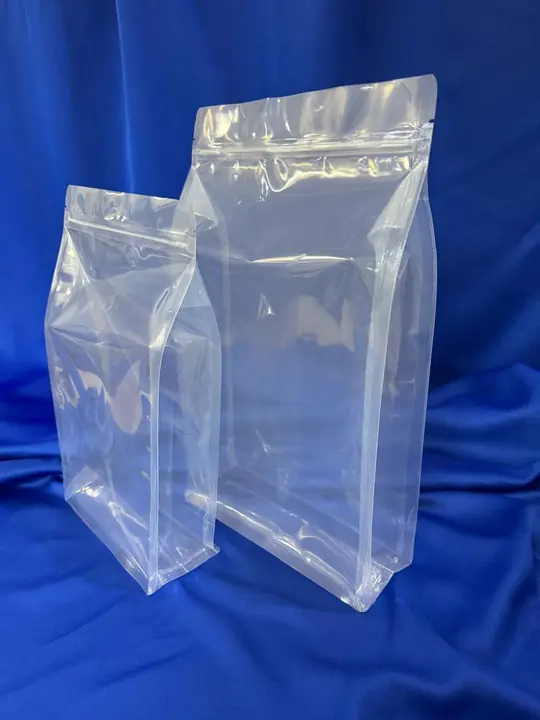 Clear flat-bottom bags in two sizes